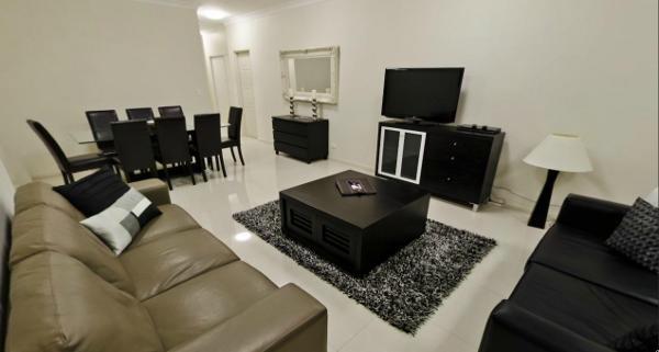 Astina Serviced Apartments - Central Penrith Rum bild