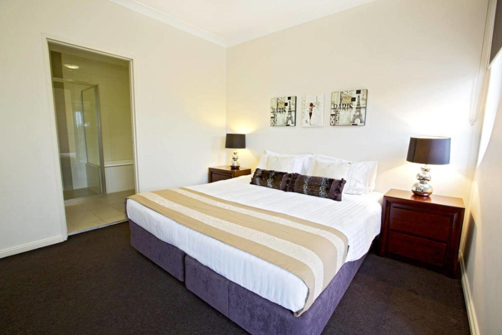 Astina Serviced Apartments - Central Penrith Exteriör bild